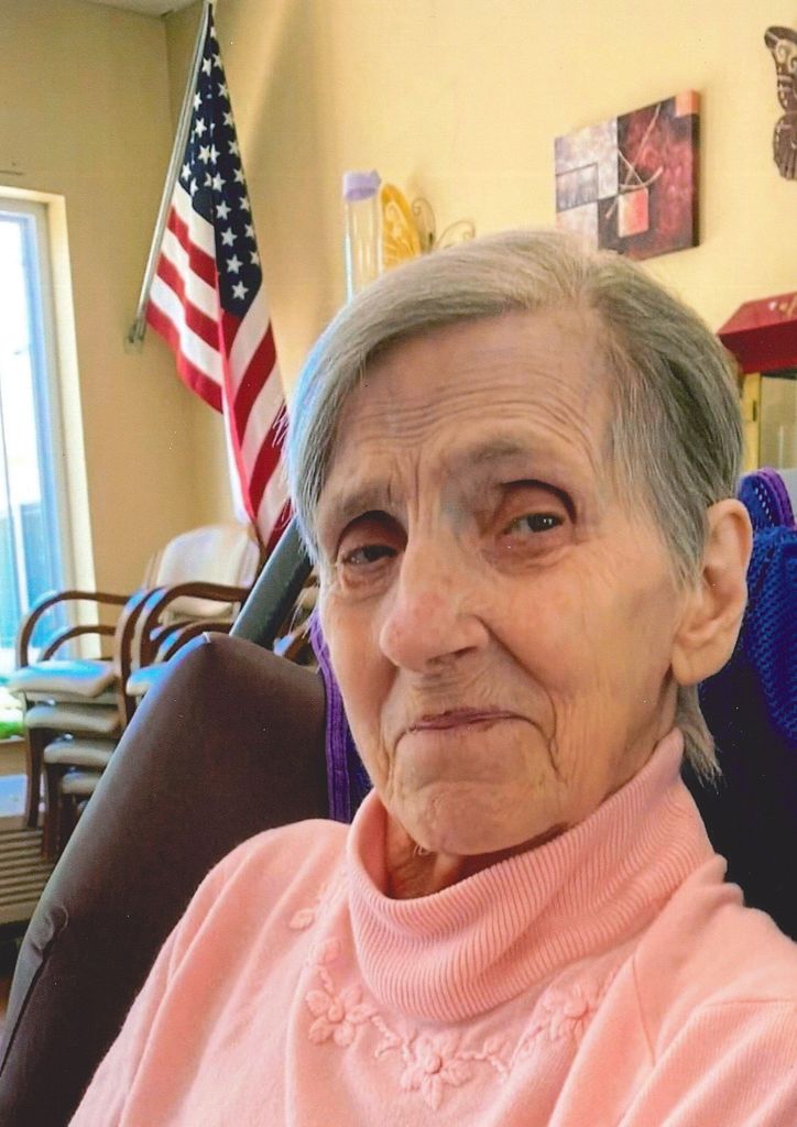 Yvonne Mae (Bushendorf)  Champion