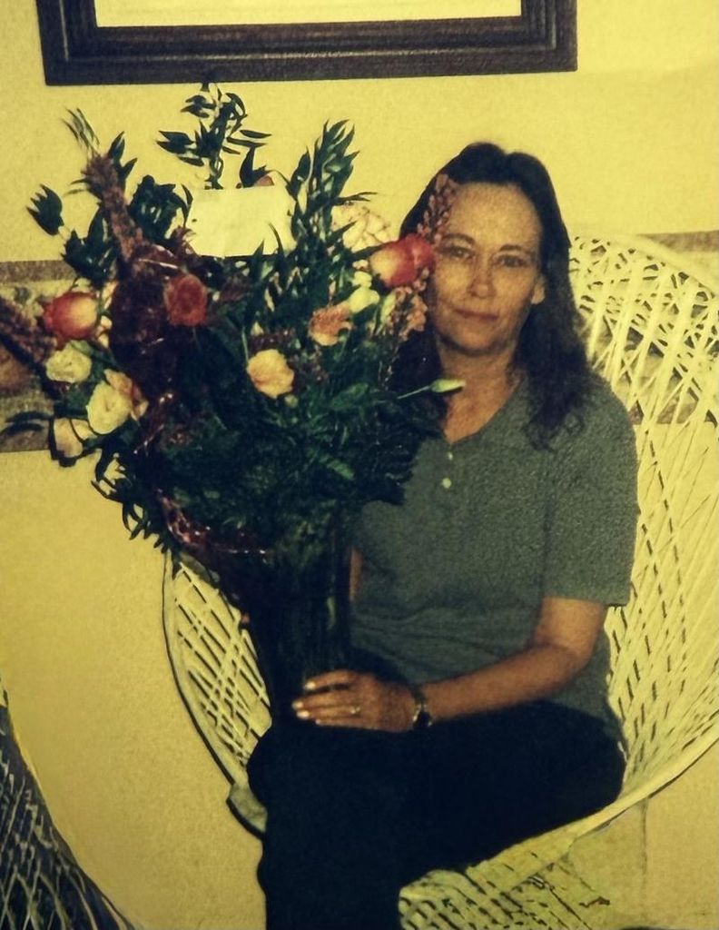 Robin Suzette Moore Profile Photo
