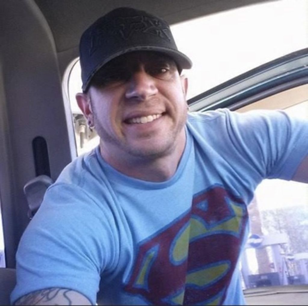Charles "Chuck" Vernon Mccracken Profile Photo