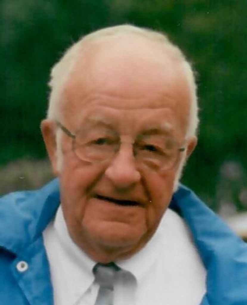 Delbert Mclaggan Profile Photo