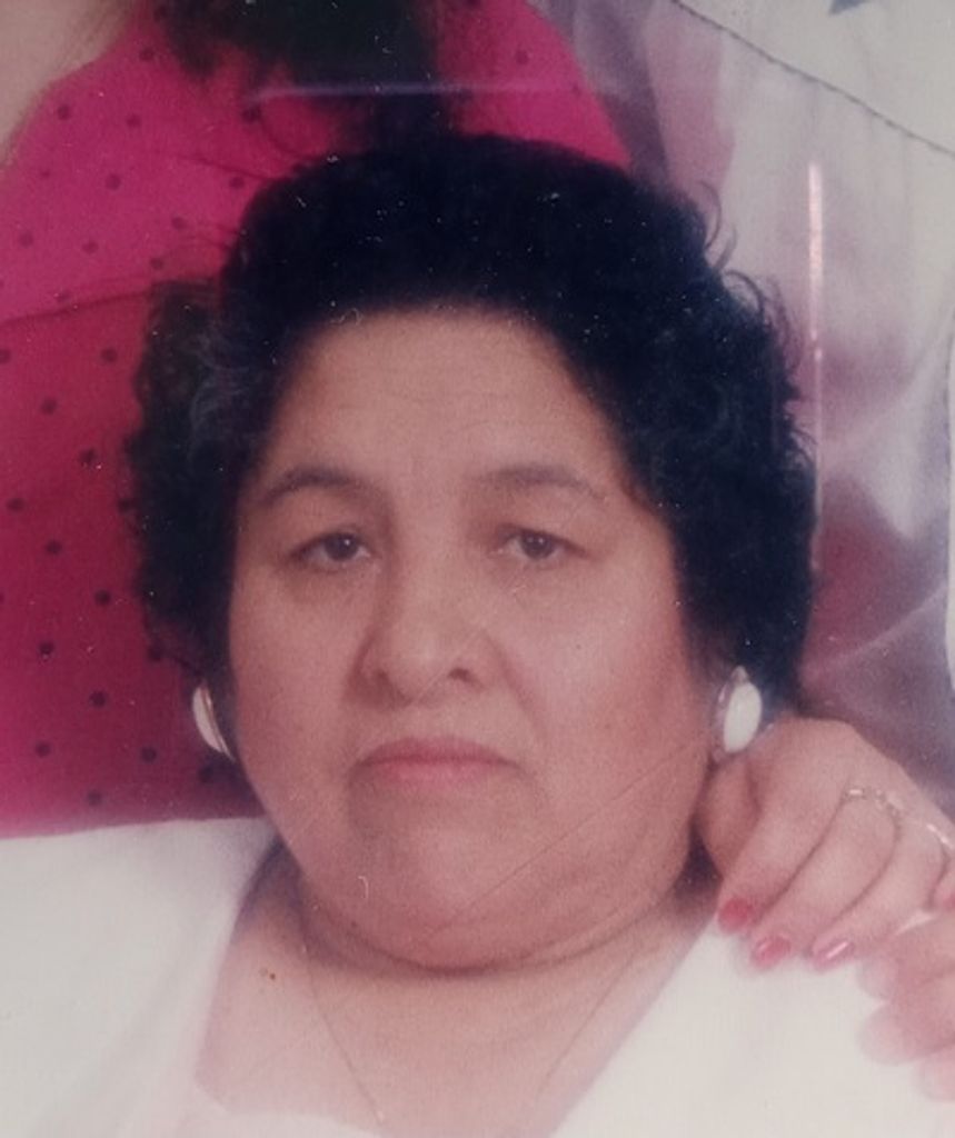 Rosa Elia Guzman De Puente Profile Photo