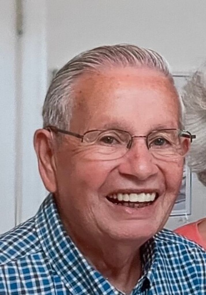 Duarte Dennis Machado Profile Photo