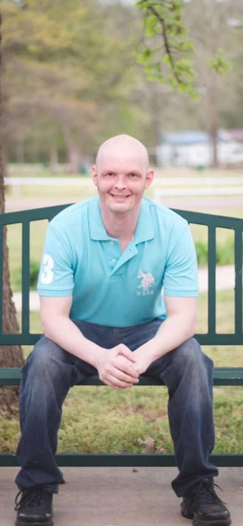 Aaron Levi Goggin Profile Photo