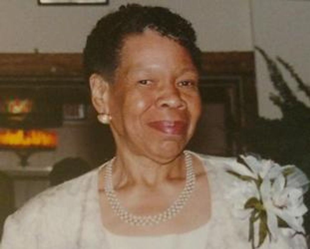 Lillian Frances Savoy