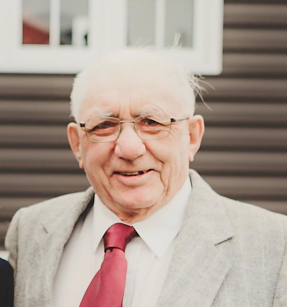 Isaac James Matthews Profile Photo