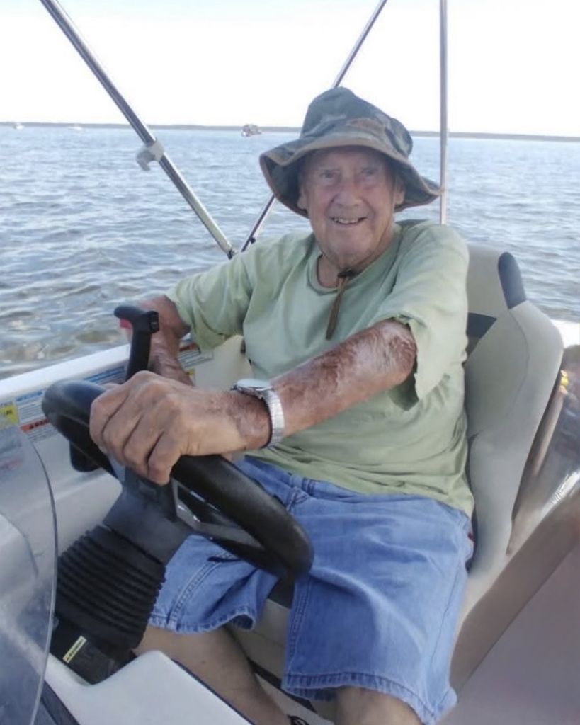 Robert LeRoy "Bob" Hyer Profile Photo