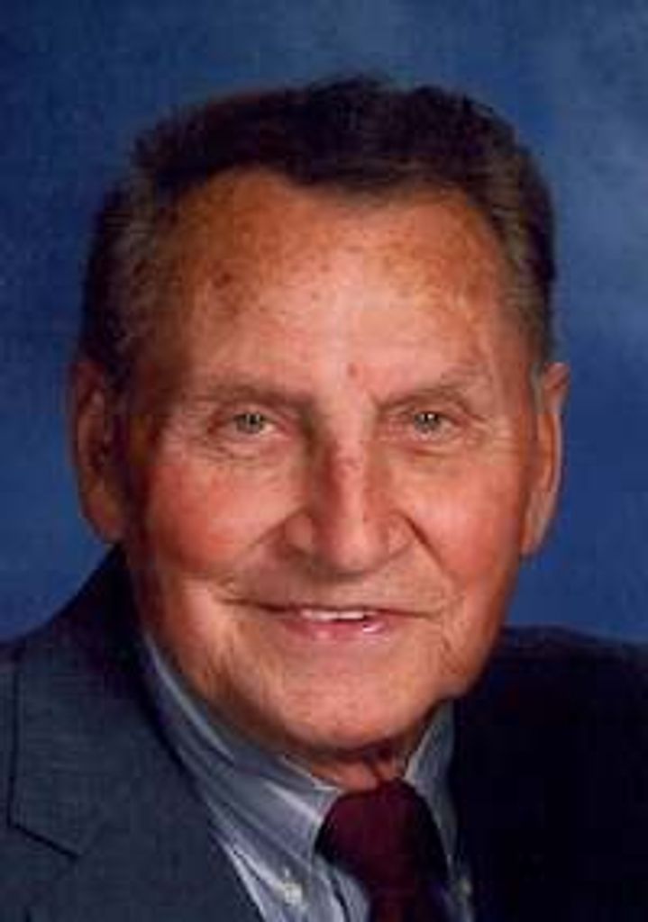 Don "Gus" Hohenbrink