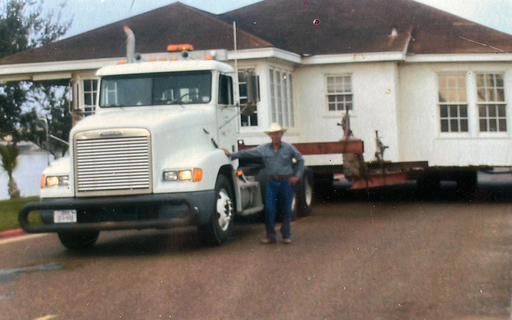 Santos Valdez Sr. photo gallery thumbnail 54 of 151