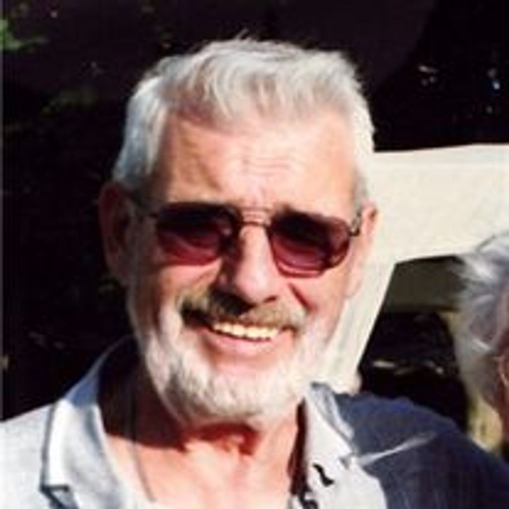 Michael Clendenning Profile Photo