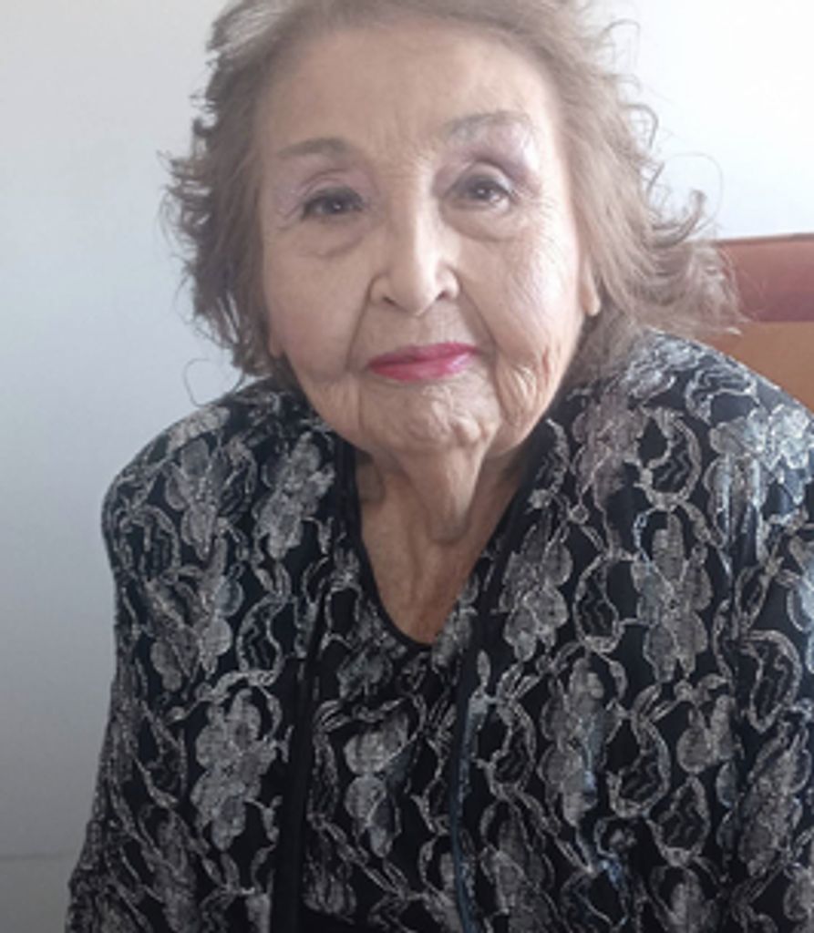 Ermelinda Flores