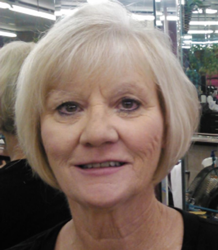 Alice Saunders Profile Photo