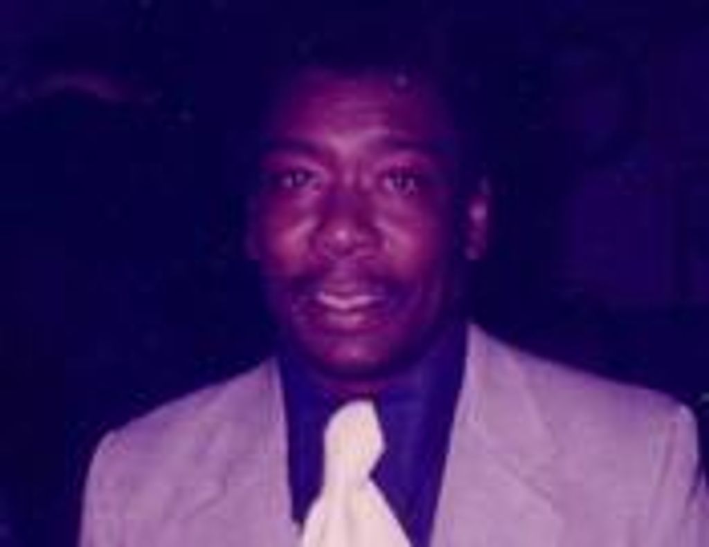 Robert Thomas Sr