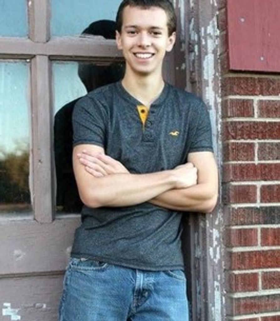 Domynick Milis Profile Photo