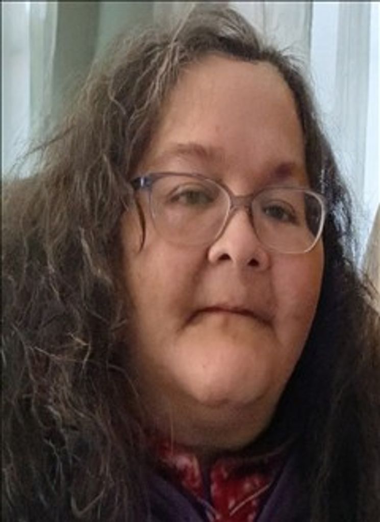 Robyn Wrae Brown Profile Photo