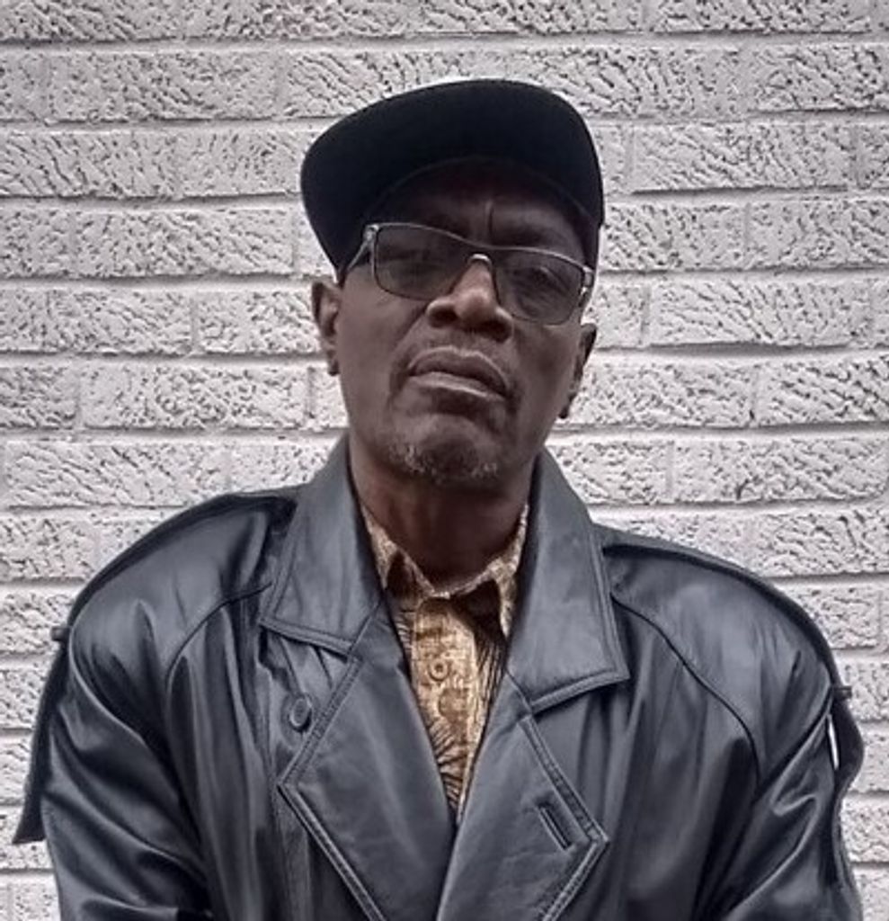 Robert James Ferdinand Profile Photo