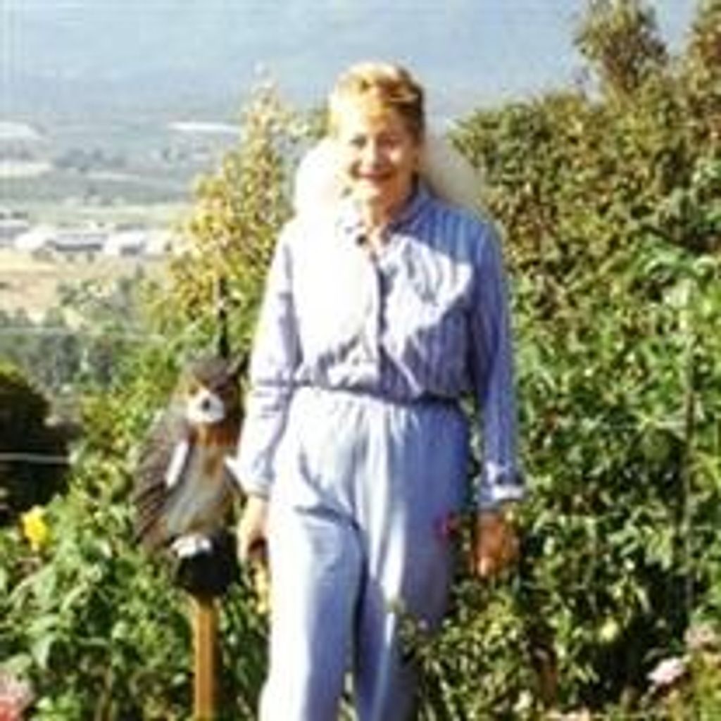 Dorothy Marie "Dee" Hopkins (Todd)