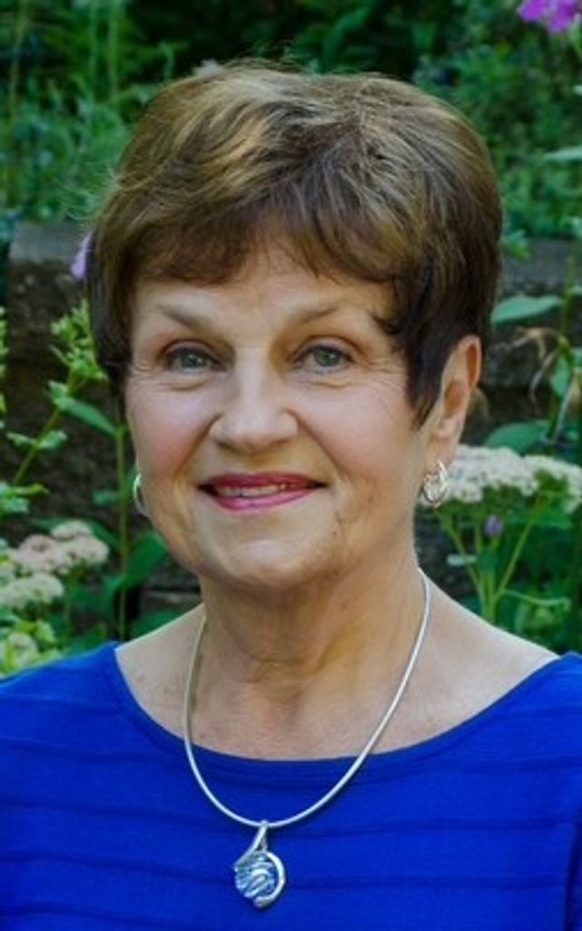 Donna J. (Meinhold)  Lacroix