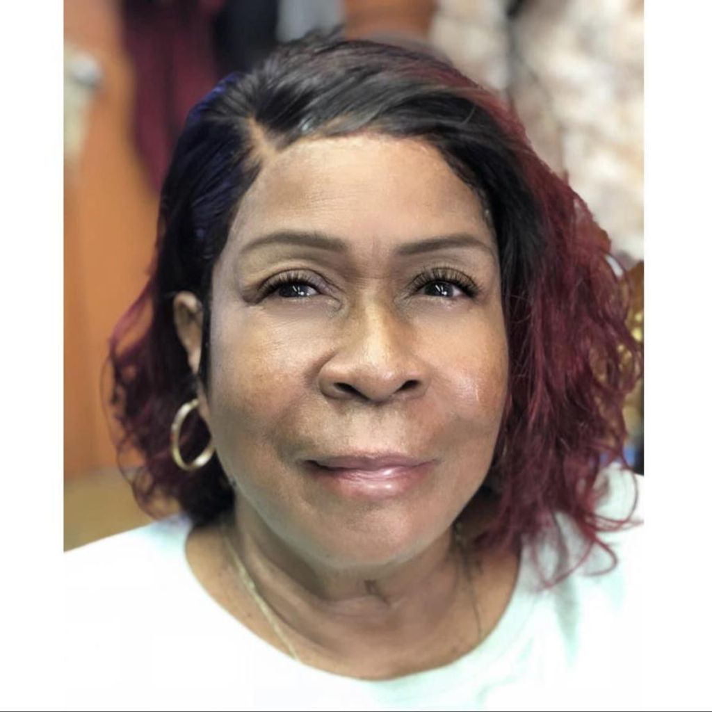 Carolyn Marie Graves