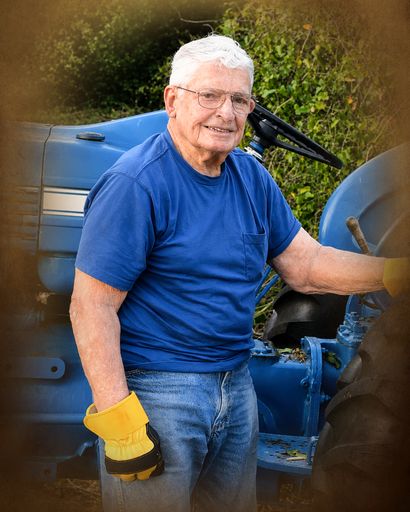 Wayne Clifford Forward's obituary image