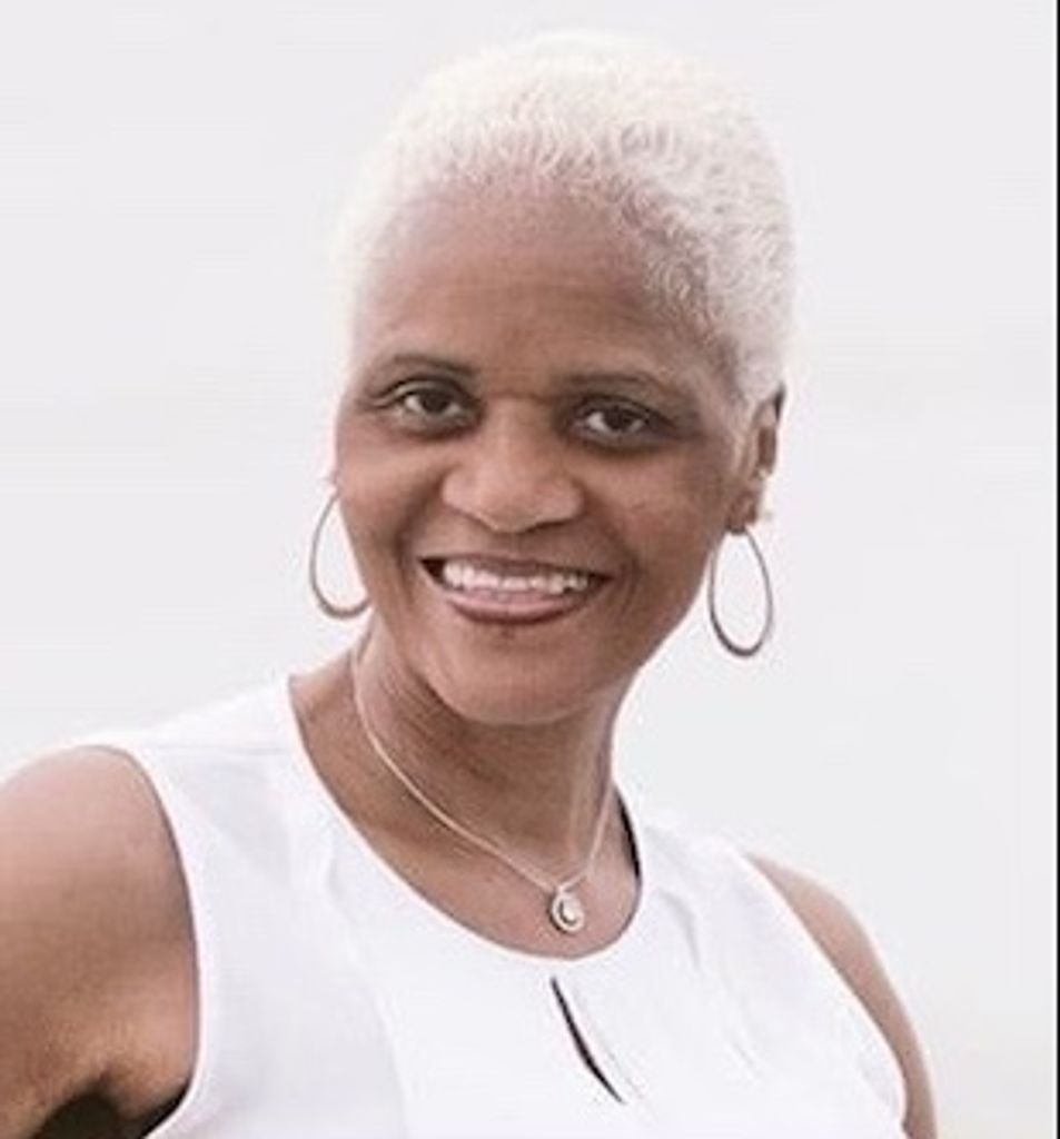 Vivica Renee (Carter)  Grove