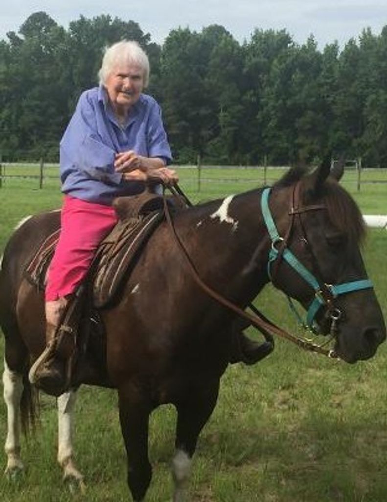 Mary Lou (Powers)  Matthews Profile Photo