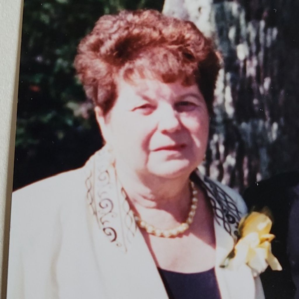 Elizabeth Louise Applekamp