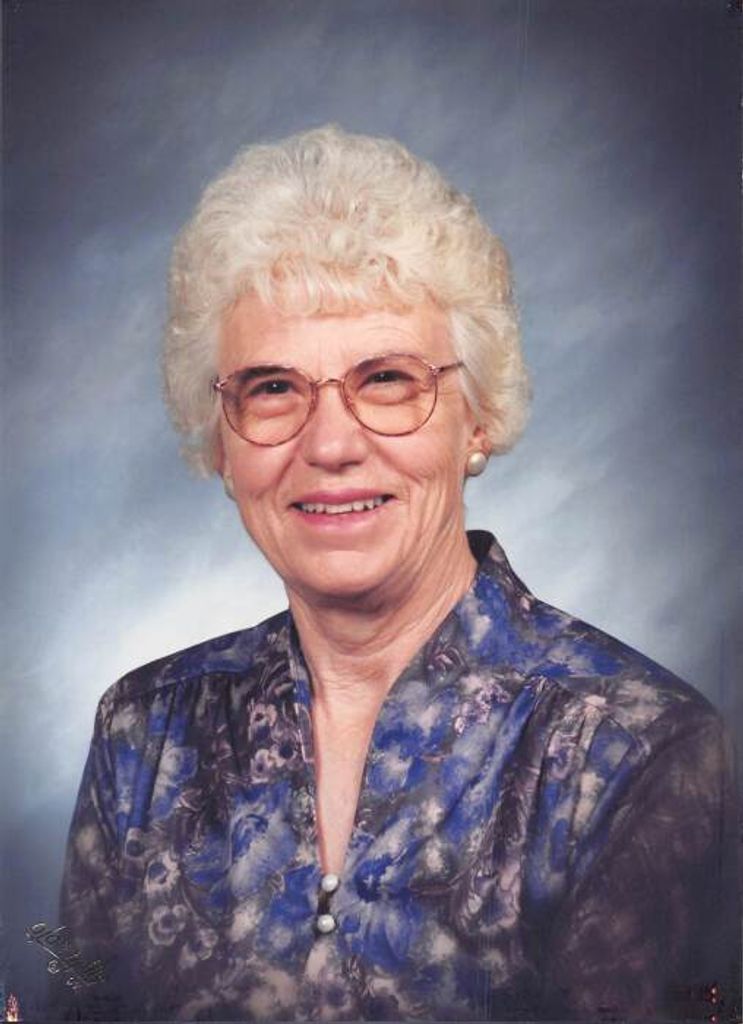 Charlotte Loraine Fisbeck Profile Photo