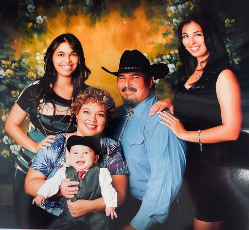 Saul Jimenez photo gallery thumbnail 39 of 58