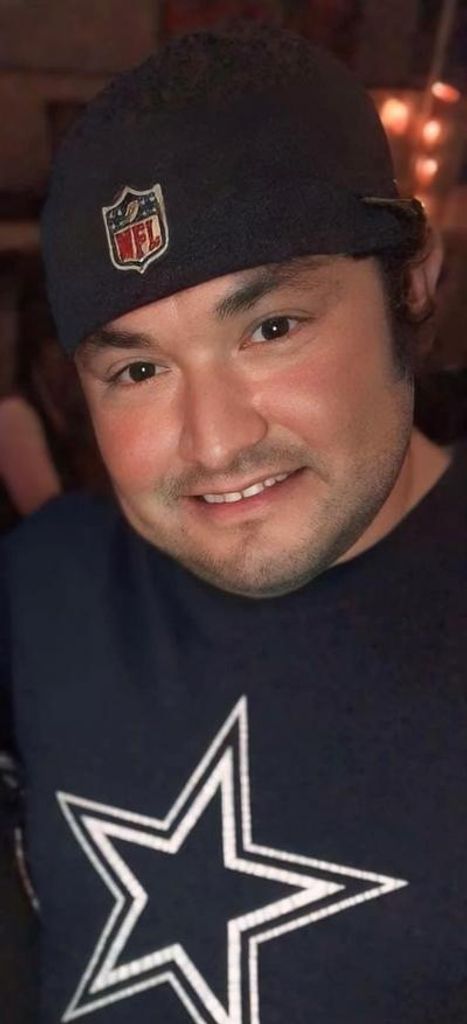 Salvador Esquivel Profile Photo