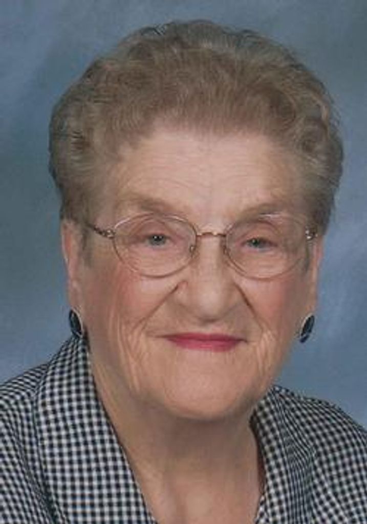 Vera Elizabeth Kusch Profile Photo