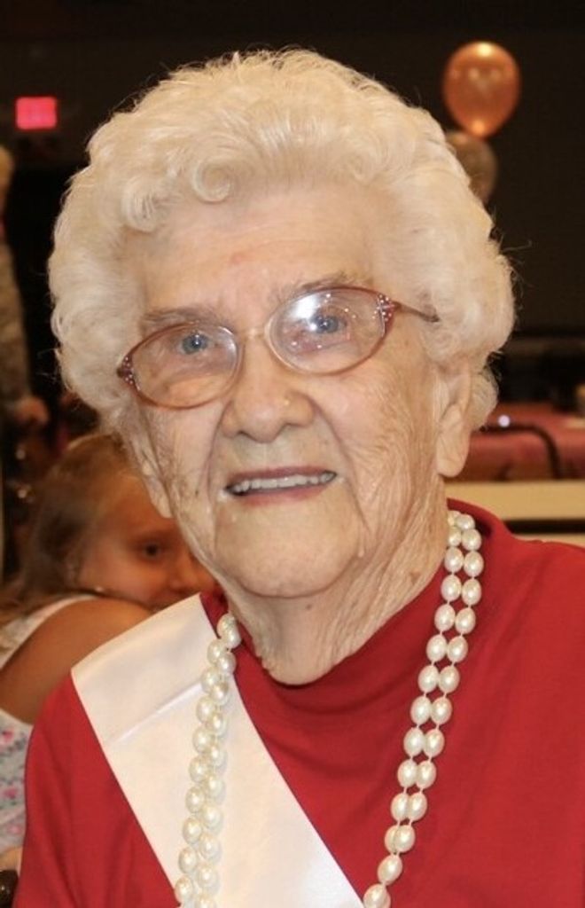 Sylvia Ann Hynoski Profile Photo