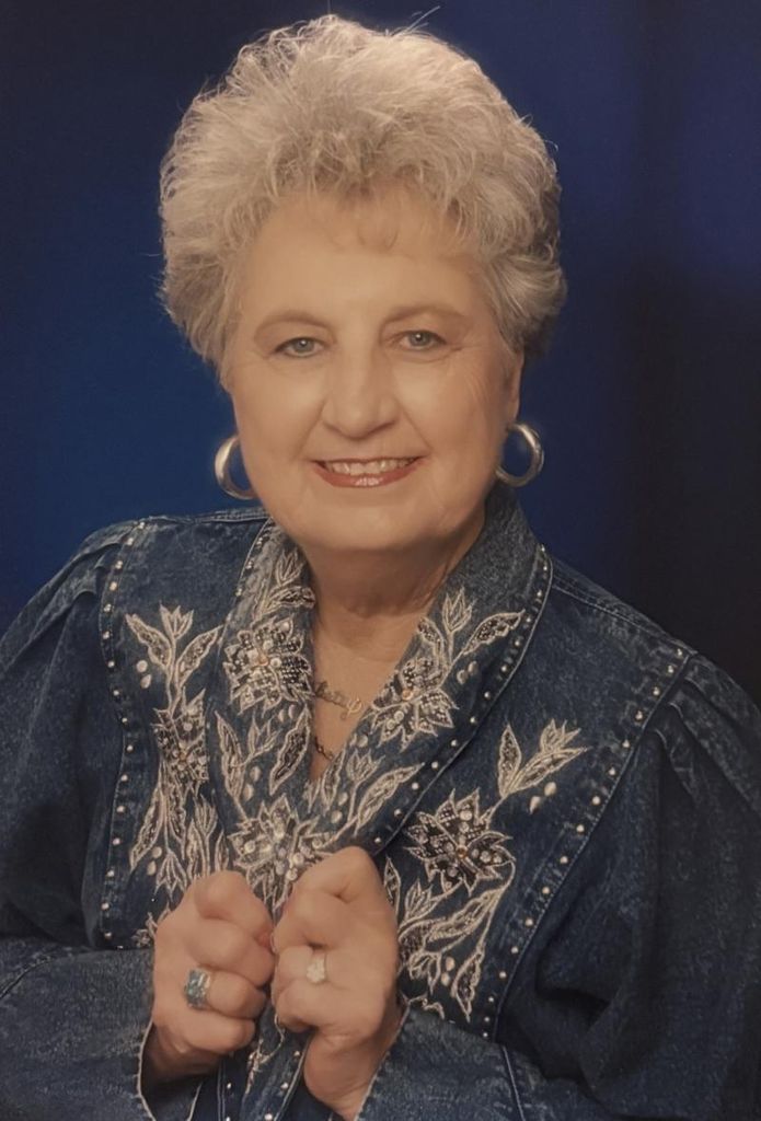 Betty Lee Golden Profile Photo