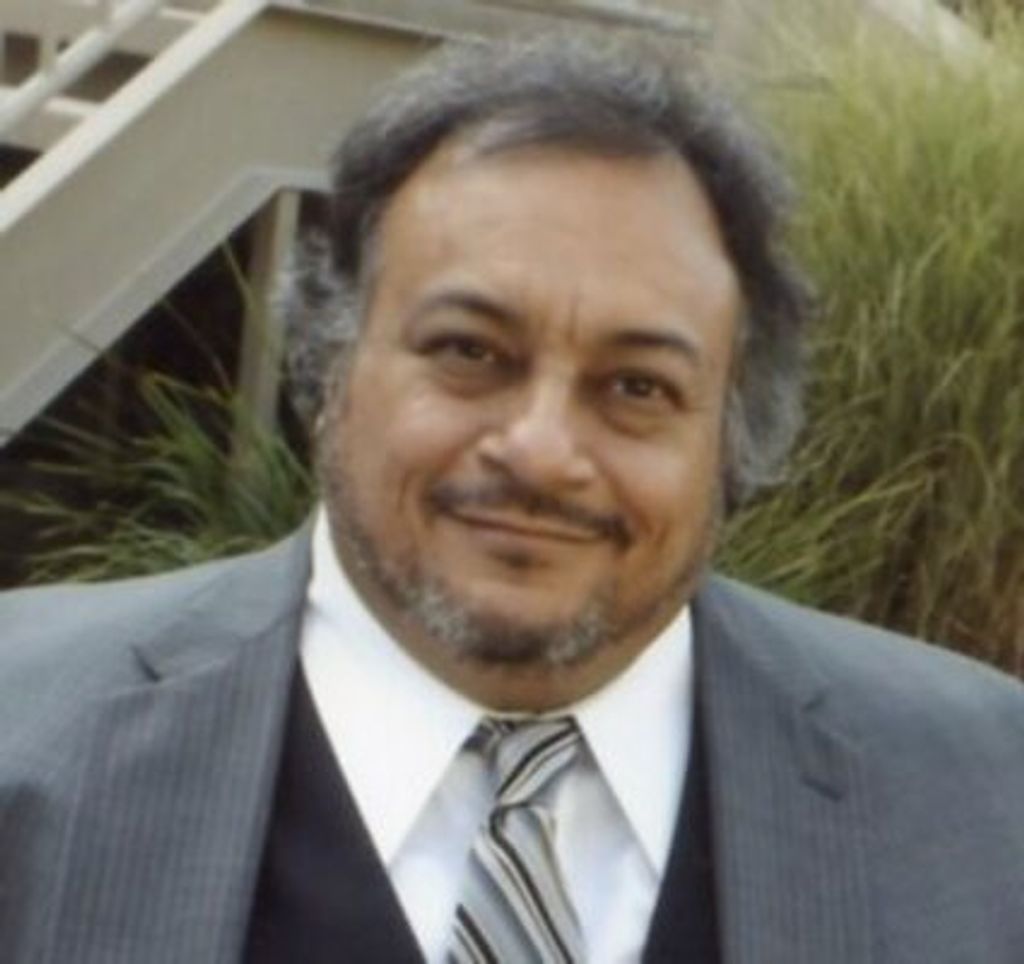 Victor Gonzalez Sr.