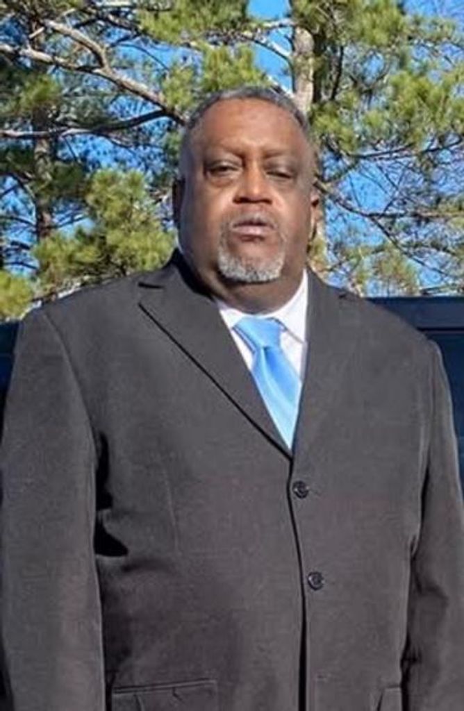 Minister Nile E. Yearby, Sr. Profile Photo