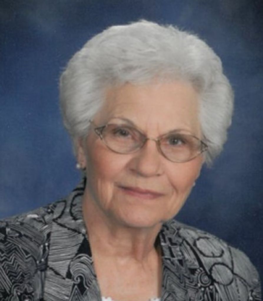 Maxine Birdwell (Andreas) Profile Photo
