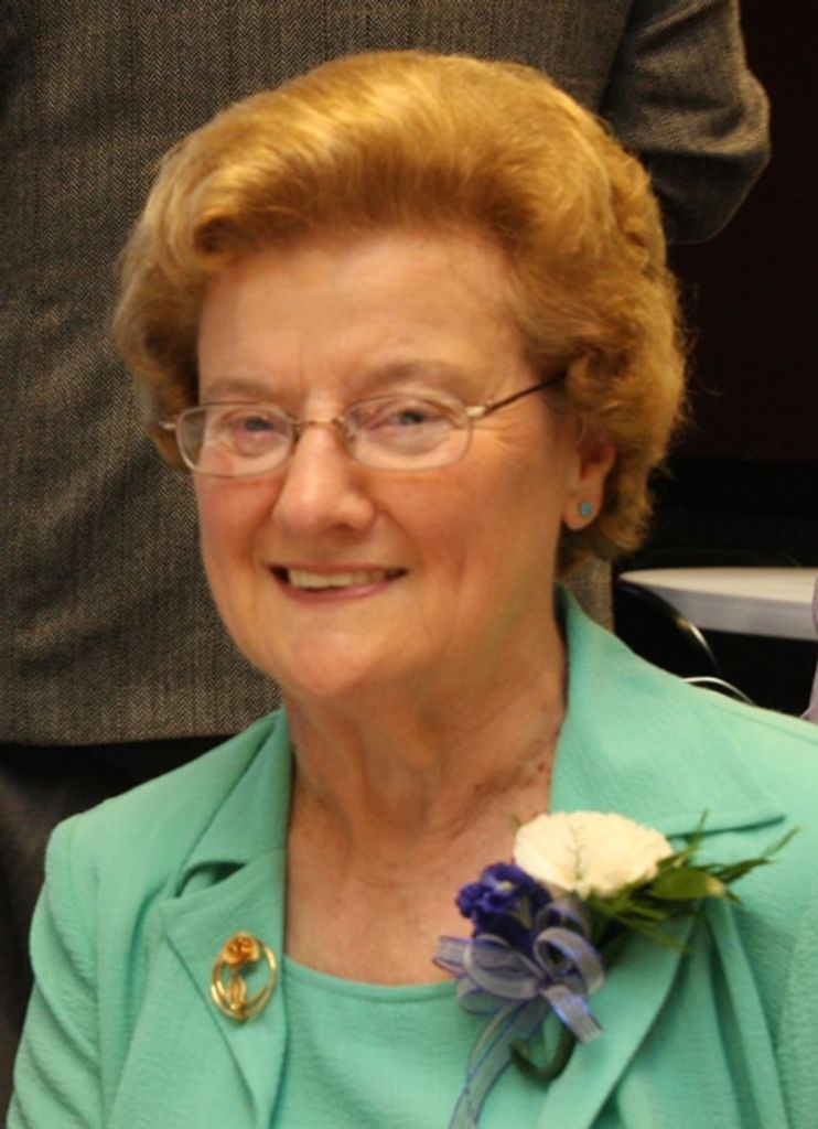 Marilyn M Wolfe (Michael)