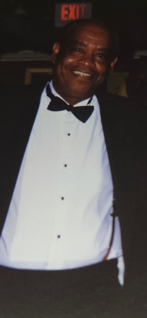 Earl Recasner, Jr. Profile Photo