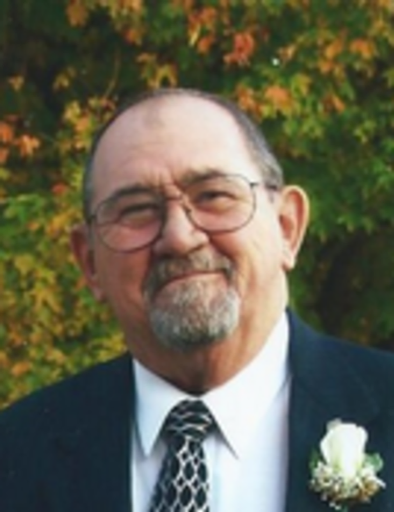 Robert J. Luxeder