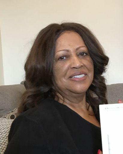 Maybelline Robinson Profile Photo