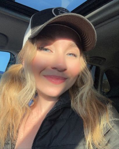 Taylor Elizabeth Gladwell222's obituary image