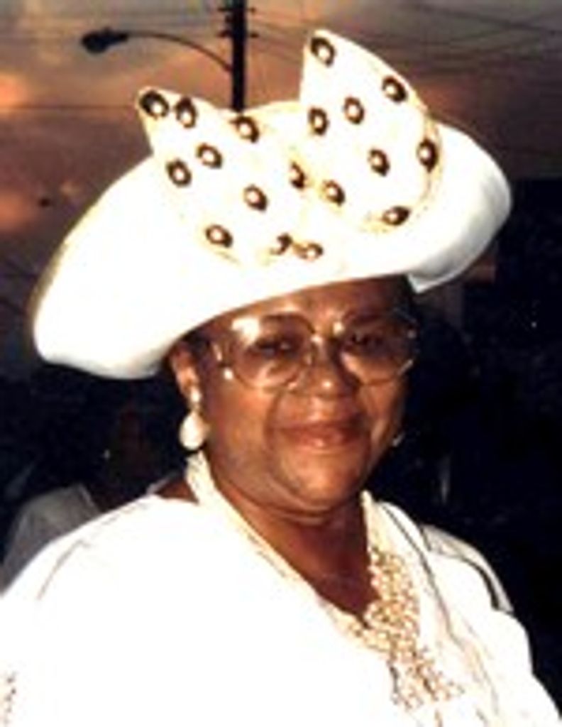 Lynell "Memaw" Davis