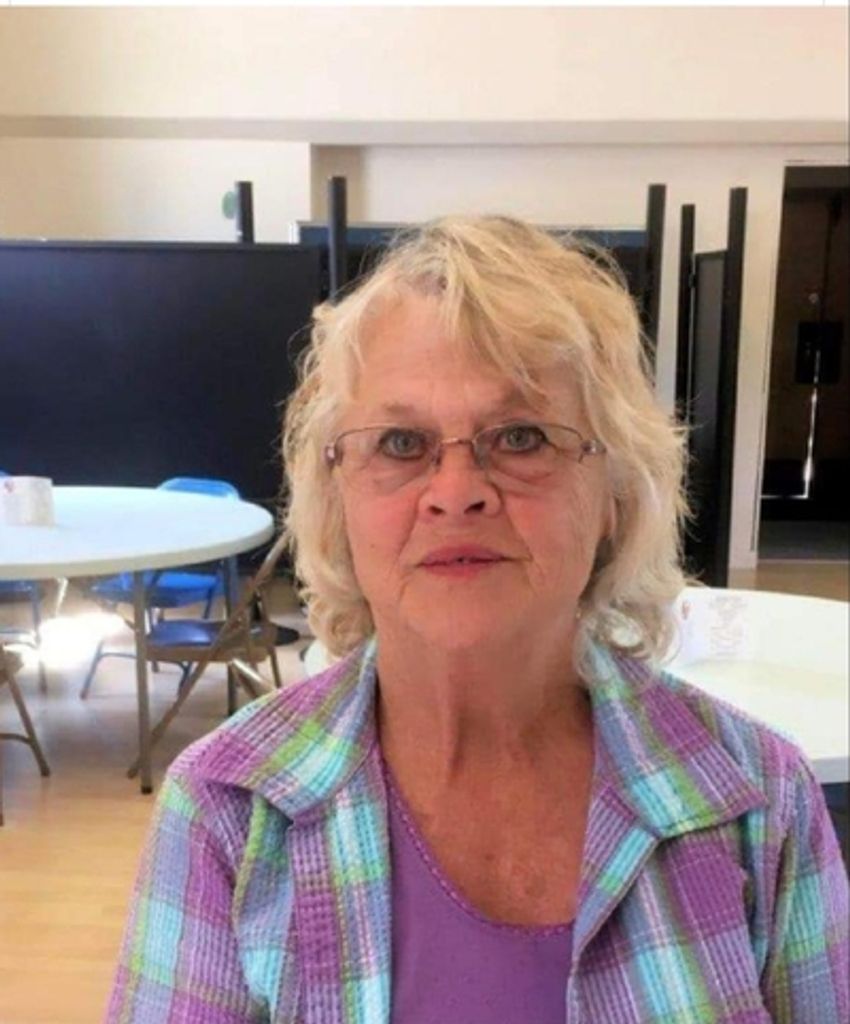 Rosanne E Huitron (Knutson) Profile Photo