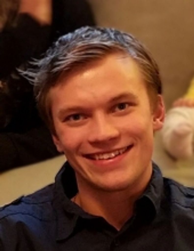 Adam Gabriel Warnalis