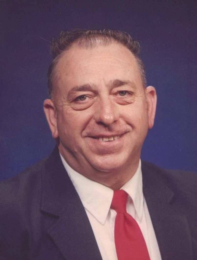 Frank Lester Wallace Profile Photo