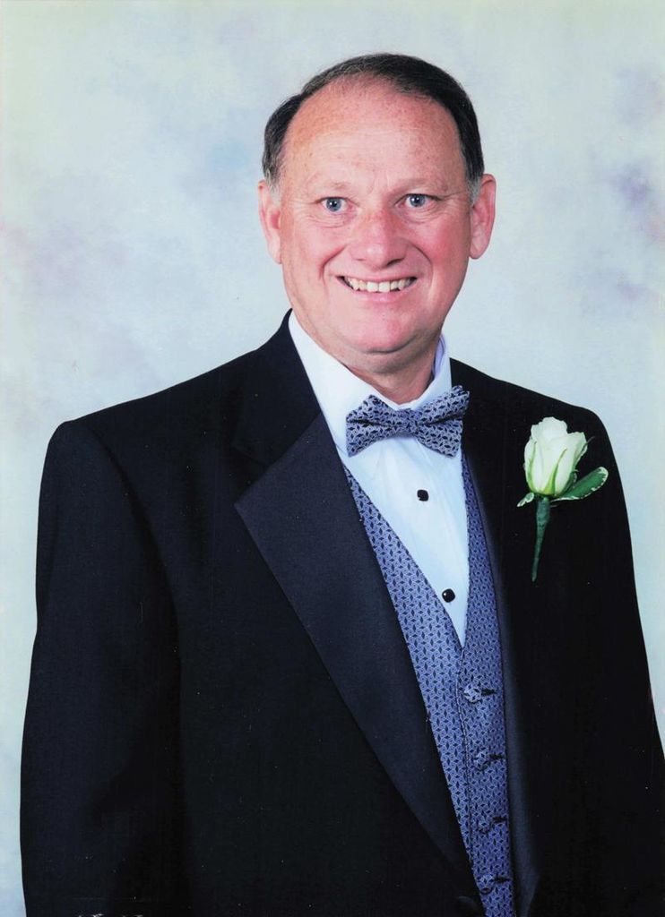 Dr. W. Wayne Gardner Profile Photo