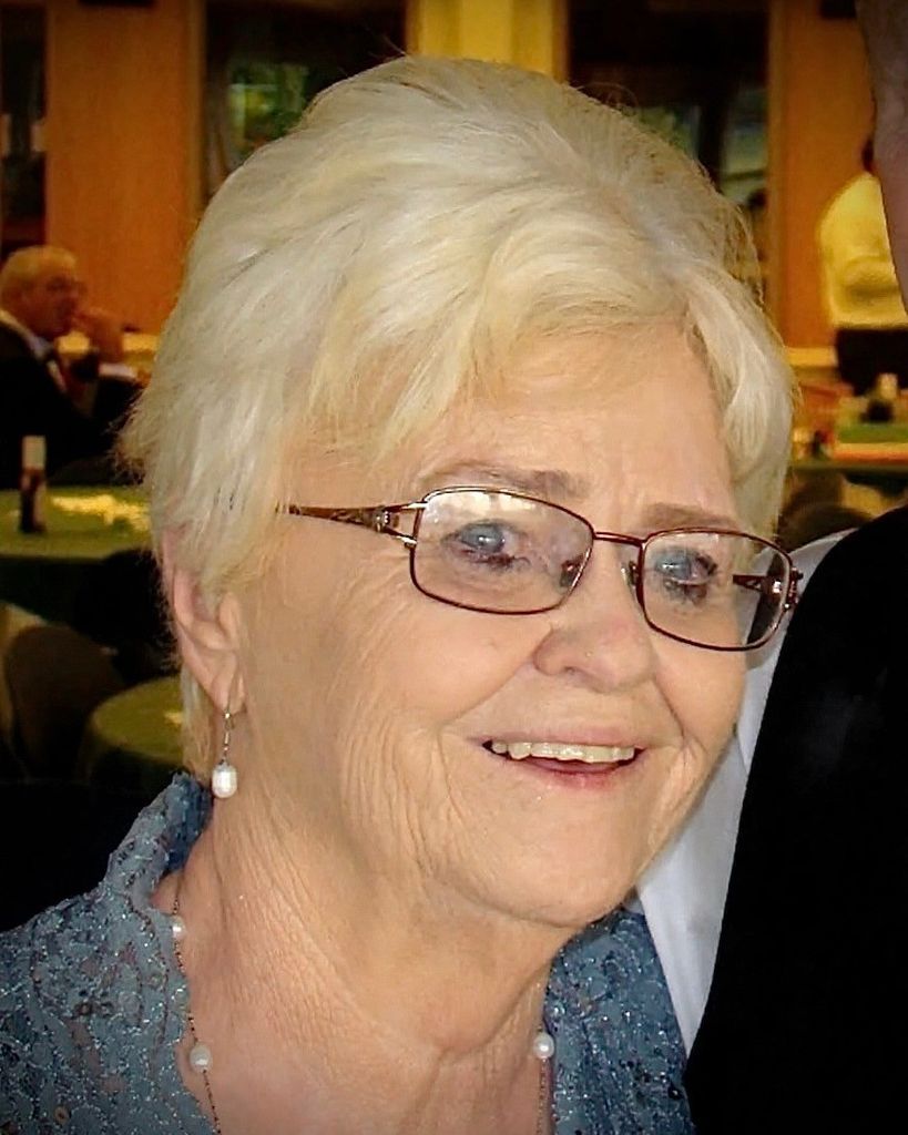 Jeanette L Martin