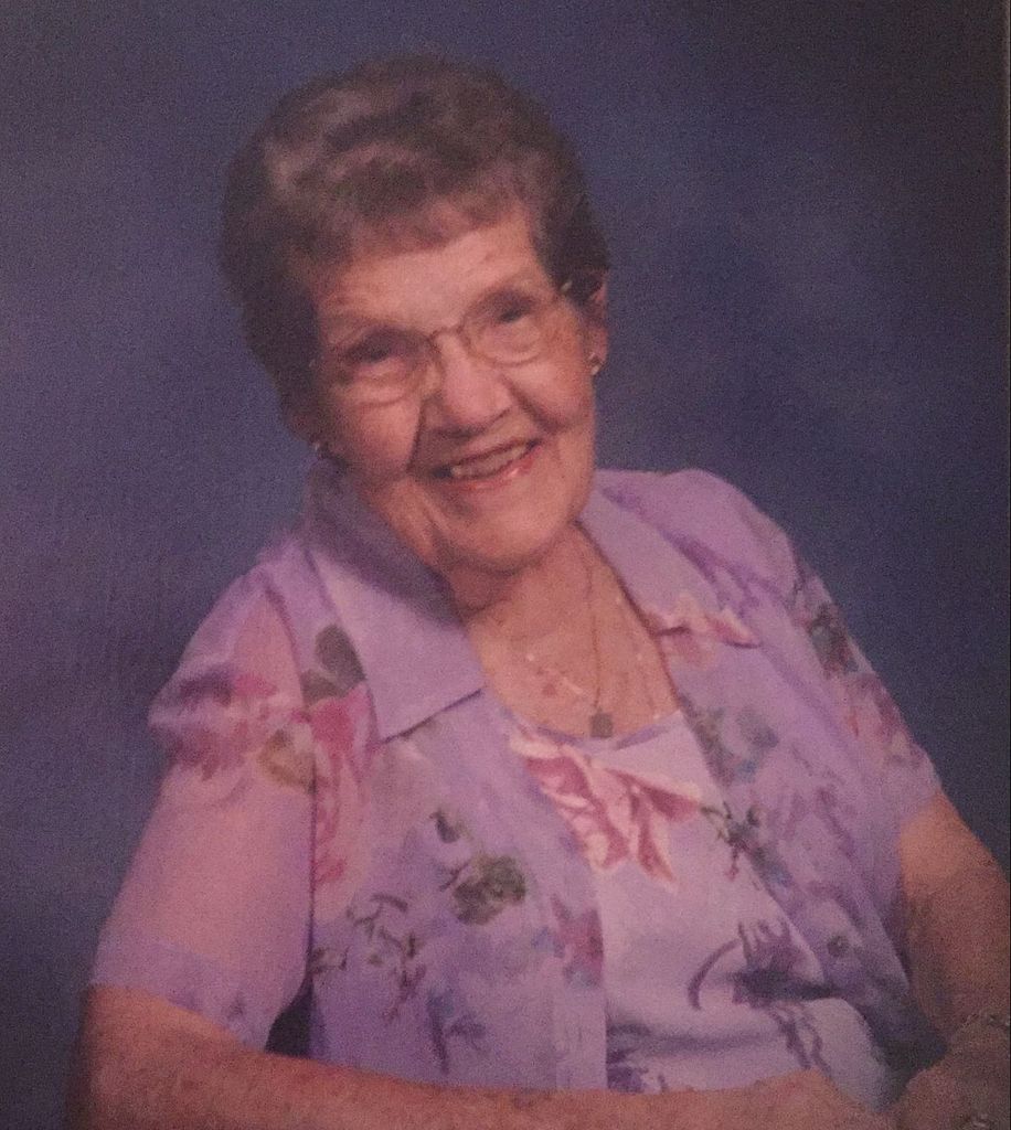 Beverly B Richards