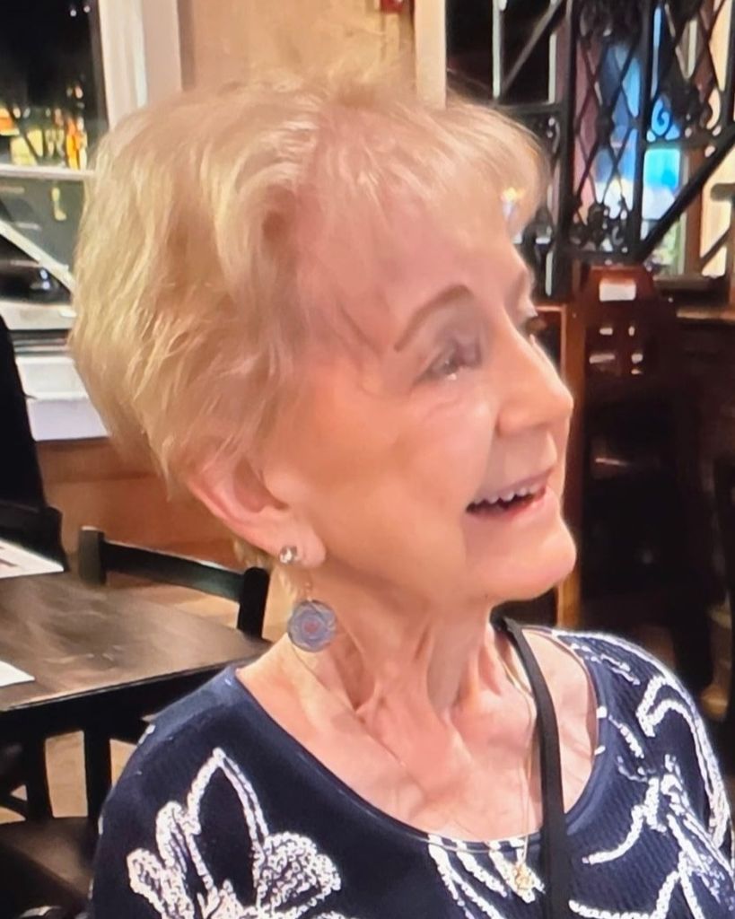 Sandra Delia Profile Photo