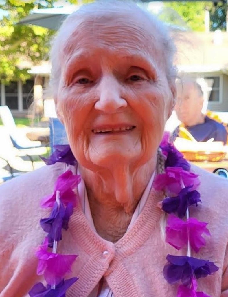 Pauline Fischer Profile Photo