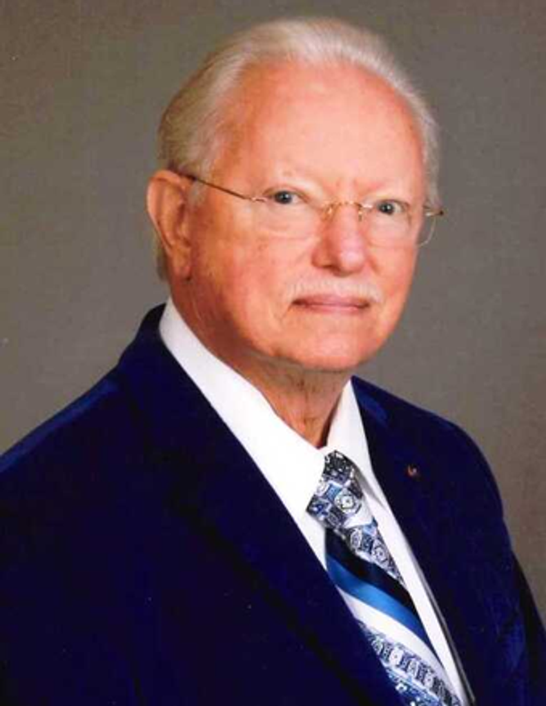 Dr. Maxwell Taylor Courson Profile Photo